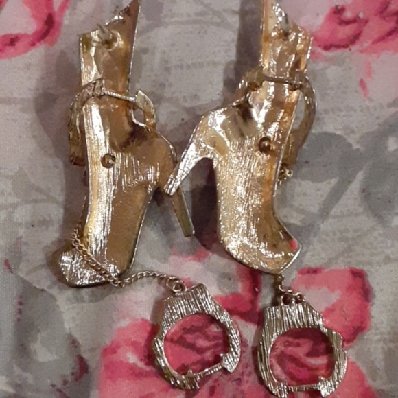 Earring - Picture 2 of 2